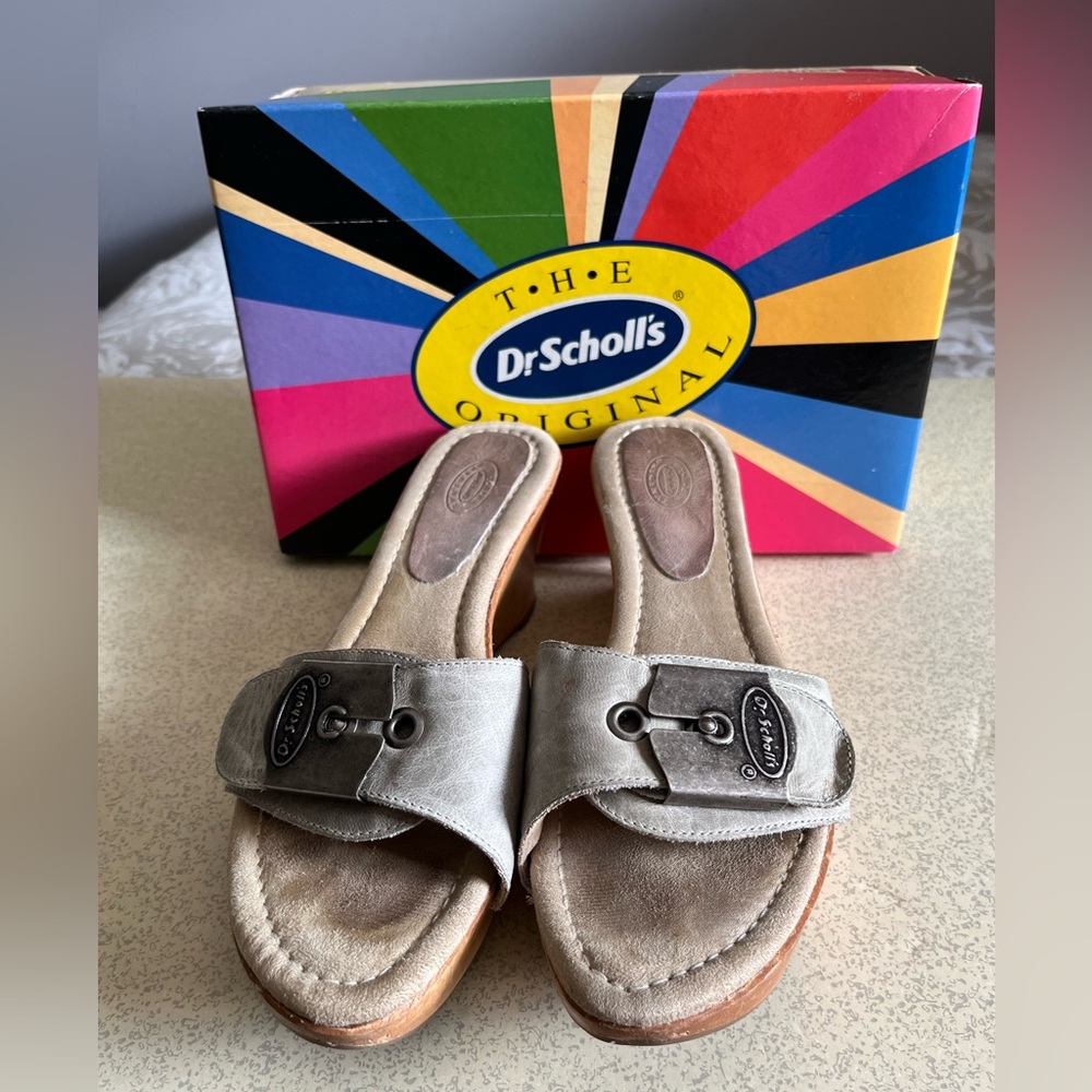 Dr Scholl’s Big Buc slippers